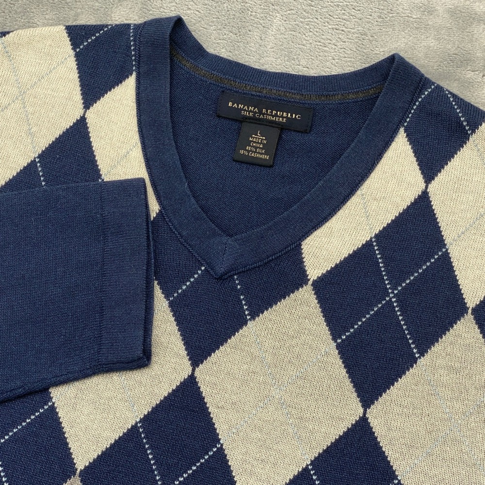 Banana Republic Mens Large Silk Cashmere Argyle VNeck Sweater Blue Grey Academia